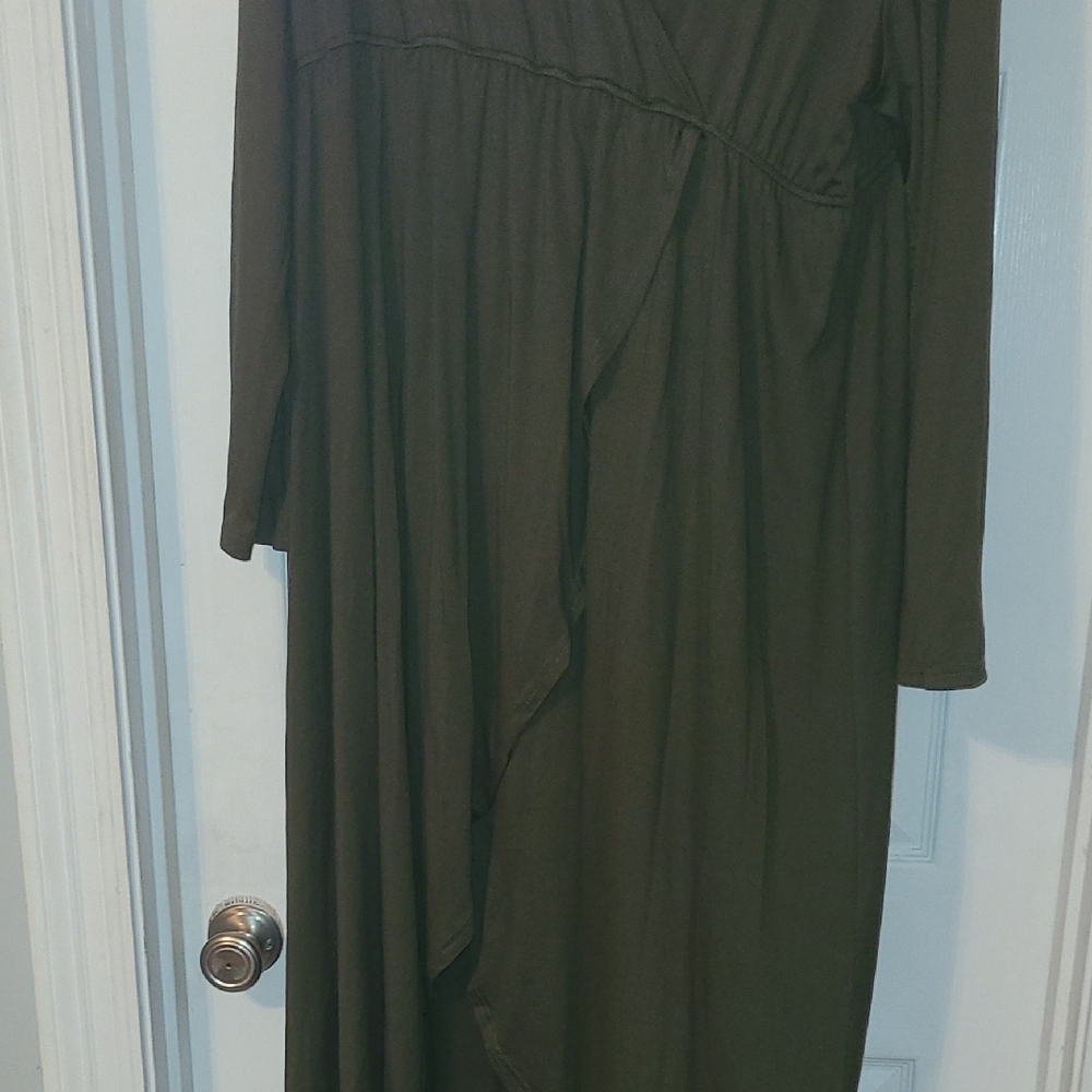 Plus-Size Olive Green Long Sleeve Wrap Maxi Dress - Picture 4 of 8
